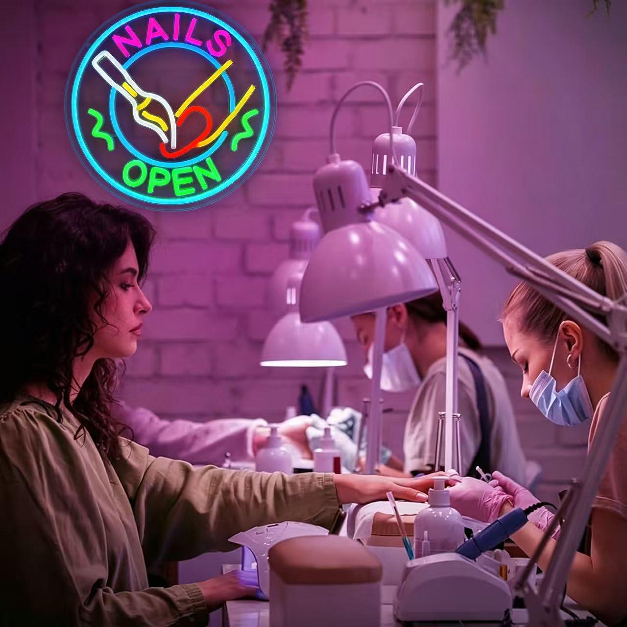 لافتة نيون مفتوحة لصالون الأظا - مراجعة Beauty Makeup Studio وسعره