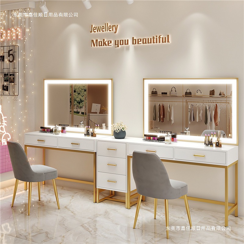 مسمار الفن ماكياج الفنان استود - مراجعة Beauty Makeup Studio وسعره