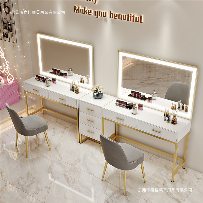 مسمار الفن ماكياج الفنان استود - مراجعة Beauty Makeup Studio وسعره